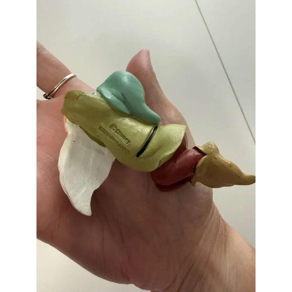 Disney Snow White Seven Dwarfs Sitter Resin Figurines Musicians Flower Pot Lot 3